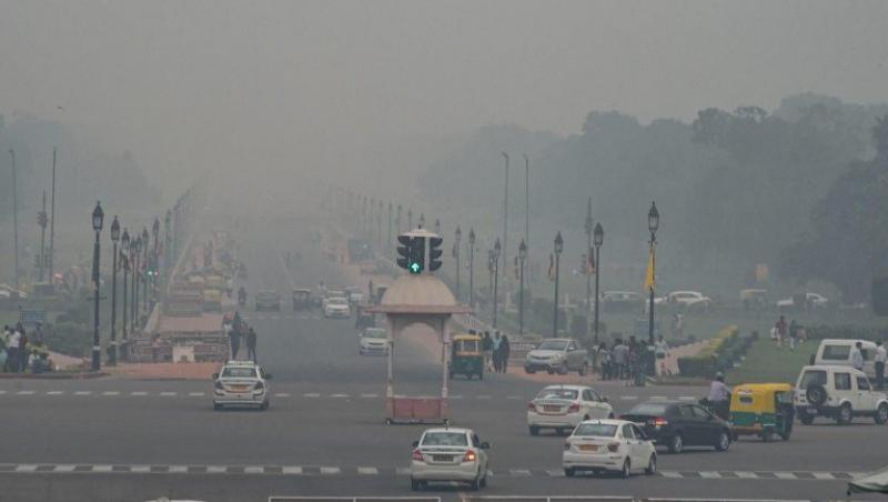 FOTO/ Stare de urgență! Orașul care se luptă cu poluarea, au fost distribuite 5 MILIOANE de măști