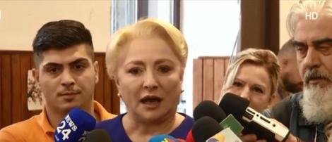 Alegeri Prezidențiale 2019. Viorica Dăncilă s-a prezentat la urne alături de soțul ei. Ce a declarat după ce a votat