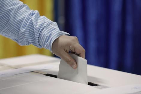 Ministerul Afacerilor Interne: Au fost înregistrate 17 sesizări de posibile incidente electorale/ La o secţie de votare din Vrancea, procesul electoral a fost suspendat temporar/ Două secţii de votare din Suceava au rămas fără curent