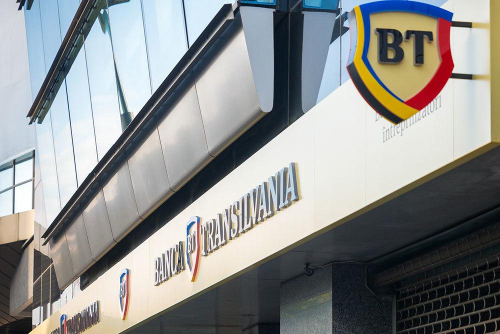 Banca Transilvania a raportat un profit net de 1,38 miliarde lei &icirc;n primele nouă luni, &icirc;n creştere cu peste 41%, &icirc;n timp ce grupul a realizat un rezultat net de 1,56 miliarde lei