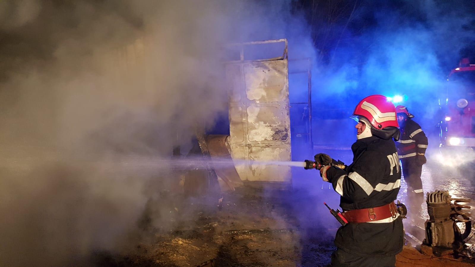 Tragedie &icirc;n Bistrița Năsăud. Un bărbat a ars de viu &icirc;n propria casă