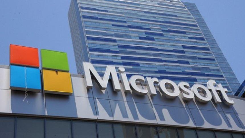 Microsoft actualizează termenii privind confidenţialitatea datelor &icirc;n serviciile cloud, pe fondul unei investigaţii a Uniunii Europene