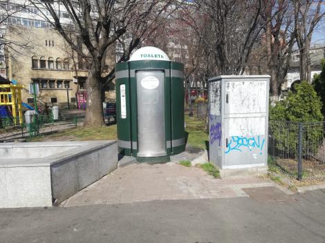 Ai nevoie la toaletă? Abține-te! Bucureștiul, capitala europeană în care există un WC public la 10.000 de locuitori