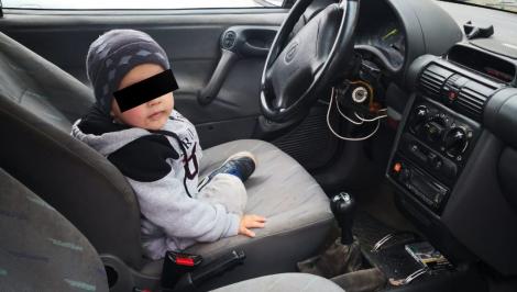 Un copil de trei ani a intrat cu mașina într-o primărie din Iași! Toți au încremenit când au aflat unde era tatăl