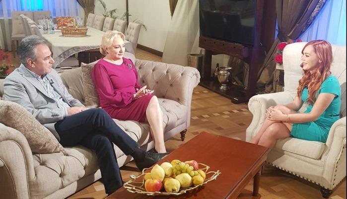 Cum arată casa Vioricăi Dăncilă. Candidatul PSD la alegerile prezidențiale, primul interviu alături de soțul ei: &rdquo;Suntem &icirc;mpreună de 36 de ani. Am luat-o cu căruța de la gară!&rdquo;