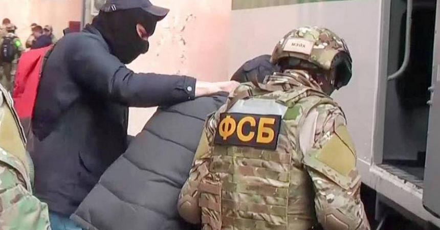FSB anunţă arestarea a nouă presupuşi islamişti din cadrul mişcării islamiste Hizb ut-Tahrir, interzisă şi care vrea să &icirc;nfiinţeze un &rdquo;califat&rdquo; &icirc;n regiunile musulmane din Rusia şi &icirc;n fostele republici sovietice din Asia Centrală