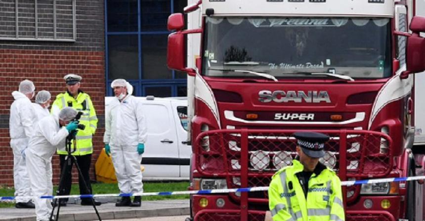 Un nou suspect, un t&acirc;năr nord-irlandez &icirc;n v&acirc;rstă de 23 de ani, arestat &icirc;n drama camionului morţii de la Londra