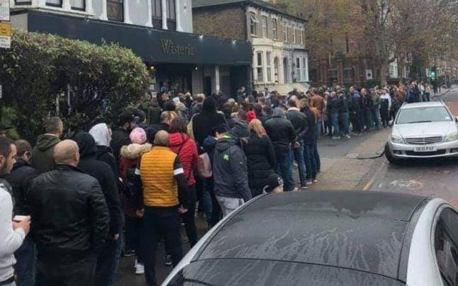 Alegeri prezidențiale 2019, Turul 2 | Cozi uriașe la secțiile de votare din Londra. Sute de rom&acirc;ni care trăiesc &icirc;n Marea Britanie au ieșit să-și aleagă președintele