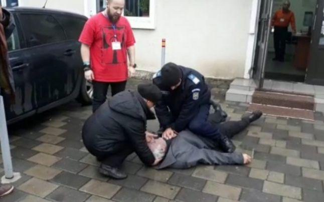 Jandarmeria, prinsă cu minciuna &icirc;n ziua turului doi al alegerilor prezidențiale 2019! Oamenii au taxat imediat: &bdquo;Mă simt dezgustat&rdquo;