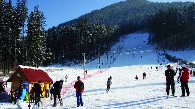 &Icirc;ncep&acirc;nd cu sezonul acesta nu mai ai voie cu plastic pe p&acirc;rtie de schi! Prima p&acirc;rtie de schi din lume &icirc;n care se interzice folosirea plasticului