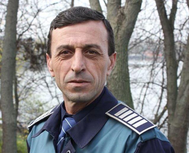 Liviu, polițistul erou care a urmărit patru hoți cu soția &icirc;n mașină, deși era &icirc;n timpul liber