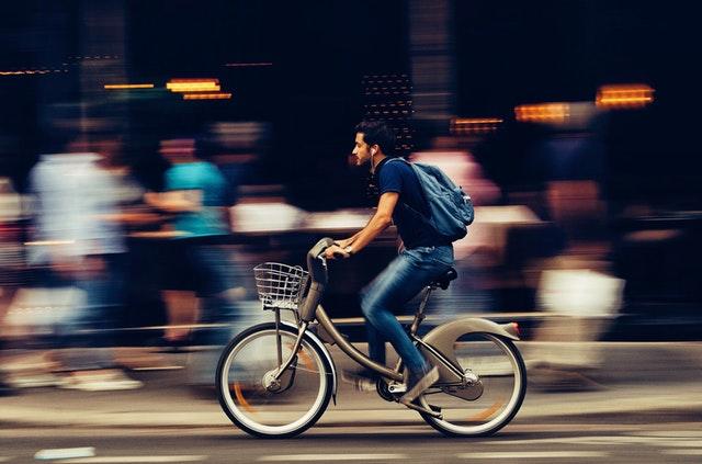 5 sfaturi practice pentru bicicliștii începători
