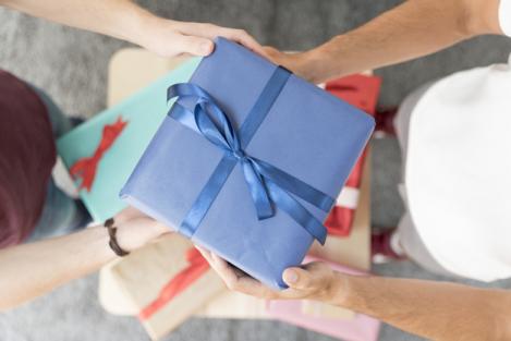 Cum să alegi cadoul perfect pentru ea în 3 pași