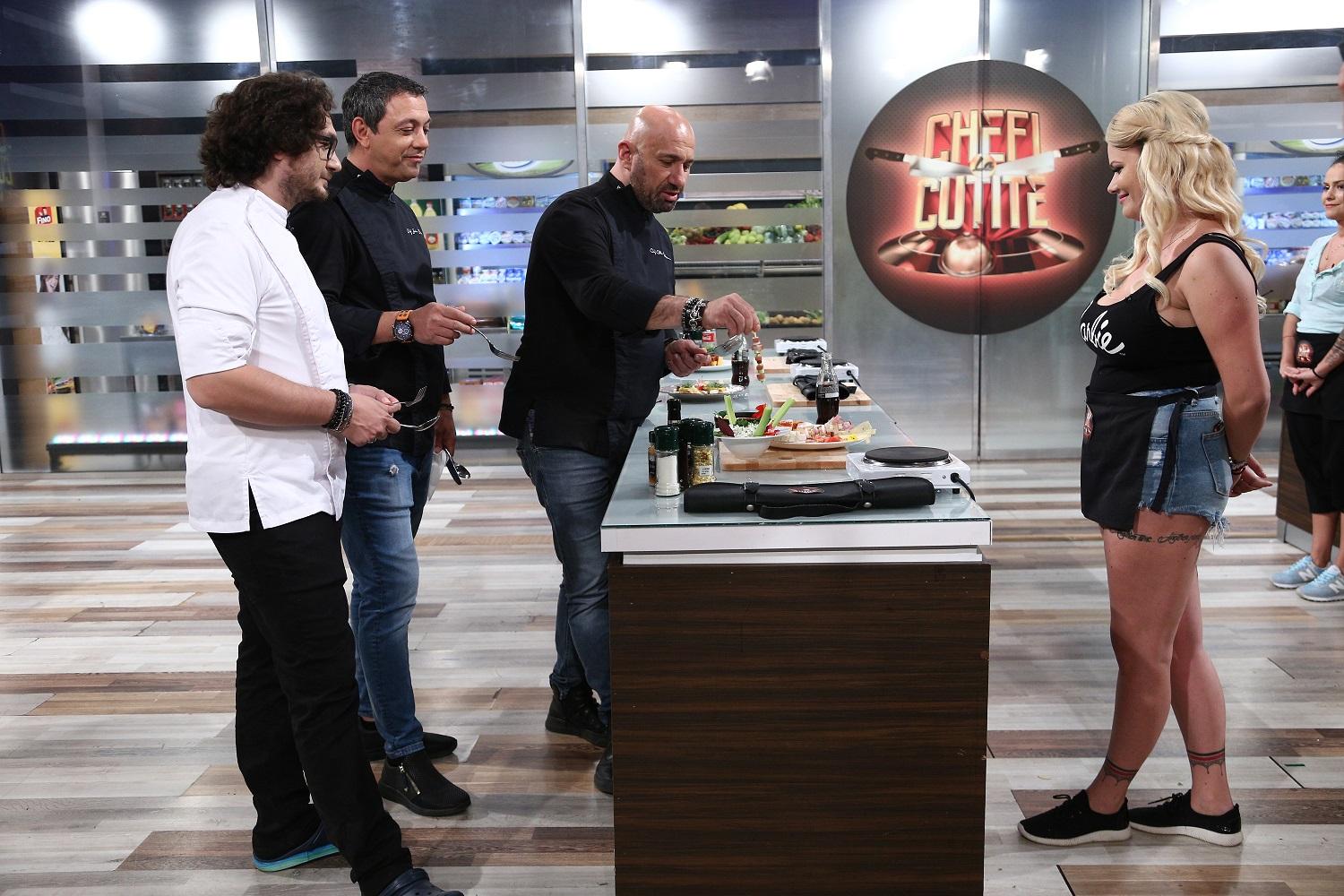 În această seară, de la 20:00, pe Antena 1, Chefii îşi aleg echipele sezonului şapte Chefi la cuţite