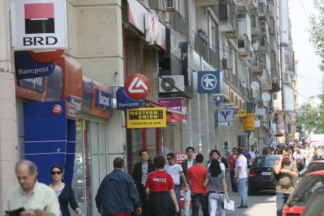 Lovitură de proporții!! Zece bănci din România riscă să dispară
