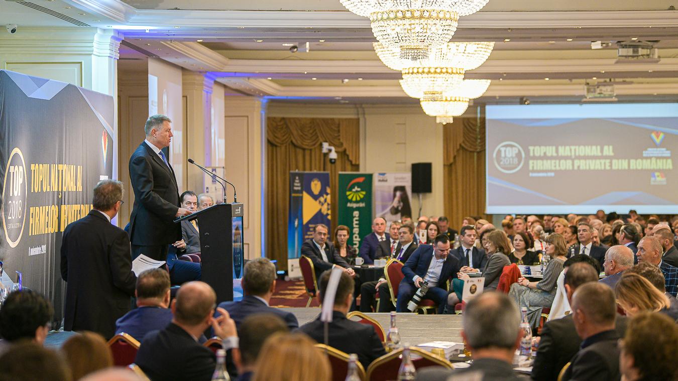Iohannis: Lipsa de competenţe, deciziile proaste şi managementul public haotic, marca PSD, au bulversat &icirc;ntreaga societate. Este timpul să reg&acirc;ndim relaţia autorităţilor publice cu mediul de afaceri