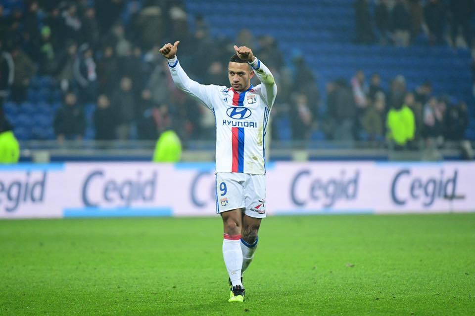 Lyon s-a calificat &icirc;n optimile de finală ale Ligii Campionilor, dar colegii lui Tătăruşanu au fost la un pas de bătaie cu suporterii lor