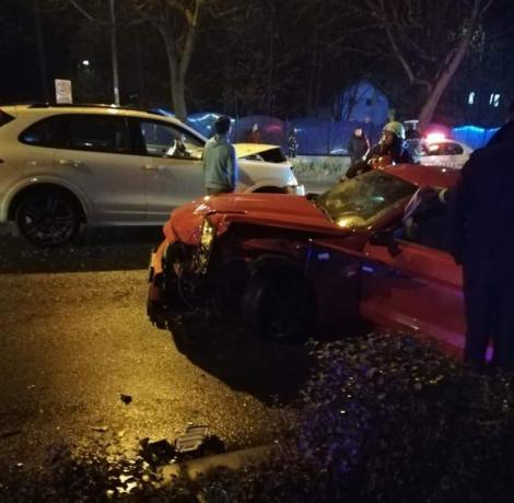 Fiica unui celebru milionar român, implicată într-un accident cumplit, la Pitești! Mașina s-a făcut praf | FOTO