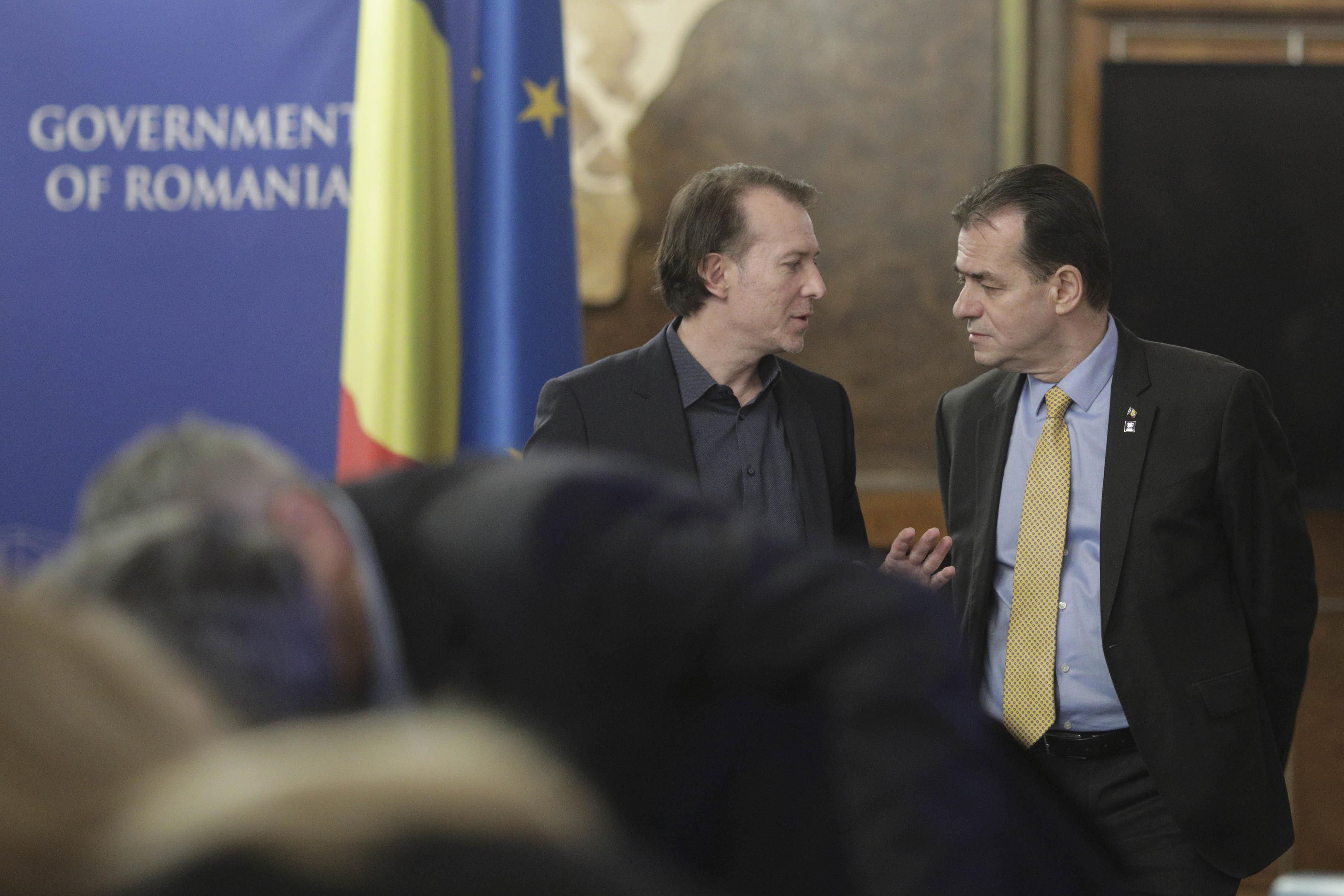 Guvernul scoate din proiectele pe care-şi asumă răspunderea prevederile referitoare la pensionarea magistraţilor şi trecerea la completurile de 3 judecători/ Amendamentele ALDE şi USR privind deficitul bugetar din 2020 au fost respinse