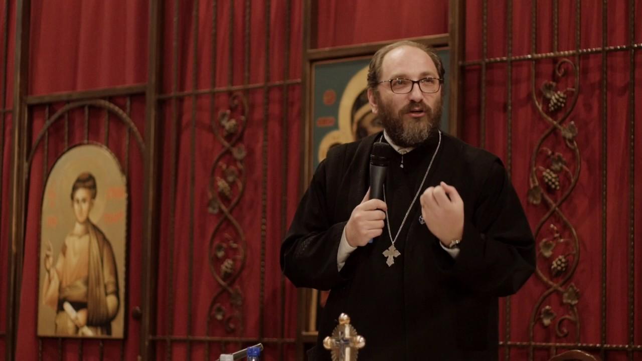 Părintele Necula tună și fulgeră! "Ăştia vorbesc ca &icirc;ntr-un cabinet de făcut avort, şi ea r&acirc;de ca proasta."  Omul bisericii spune tot despre relațiile de "iubire"