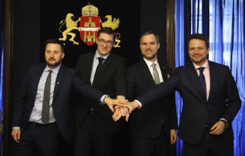 Budapesta, Varşovia, Praga şi Bratislava se unesc &icirc;mpotriva populiştilor aflaţi la putere &icirc;n cele patru ţări