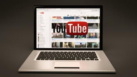 YouTube schimbă regulile. Unele videoclipuri și comentarii vor fi șterse de pe platformă