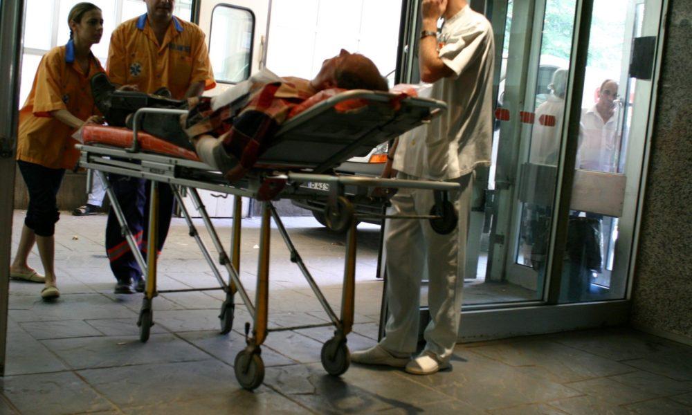 Un om a murit subit și alți patru au ajuns la spital din cauza unui gest banal. Ce au descoperit pompierii &icirc;n casa lor&nbsp;