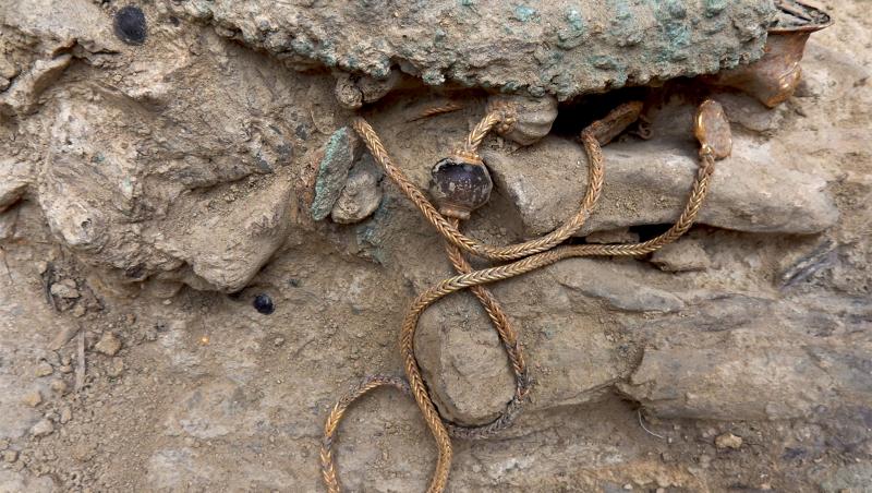 Arheologii au găsit morminte bogate în aur, la Pylos (Grecia)