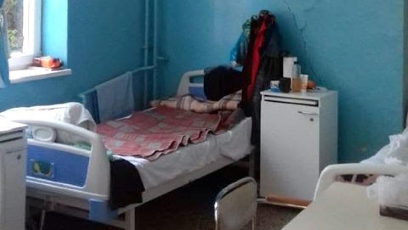 Dezinsecție cu bolnavii în pat la un spital din România! „Ne-a spus să stăm liniștiți, că nu ne intoxicăm ca la Timișoara”