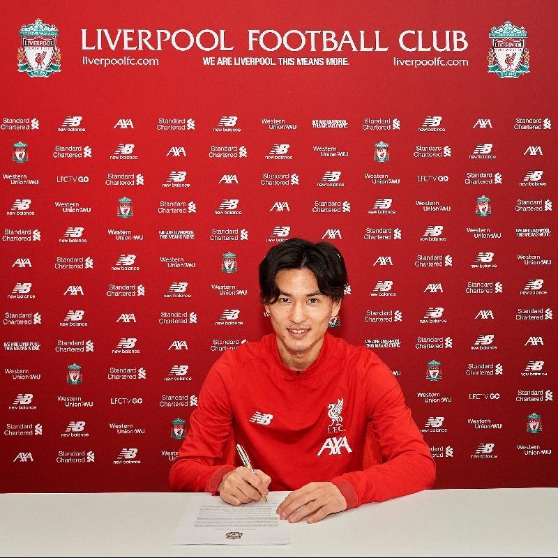 Liverpool l-a achiziţionat pe japonezul Takumi Minamino de la RB Salzburg