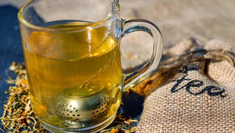 Importanța și eficiența ceaiurilor în răceală și gripă