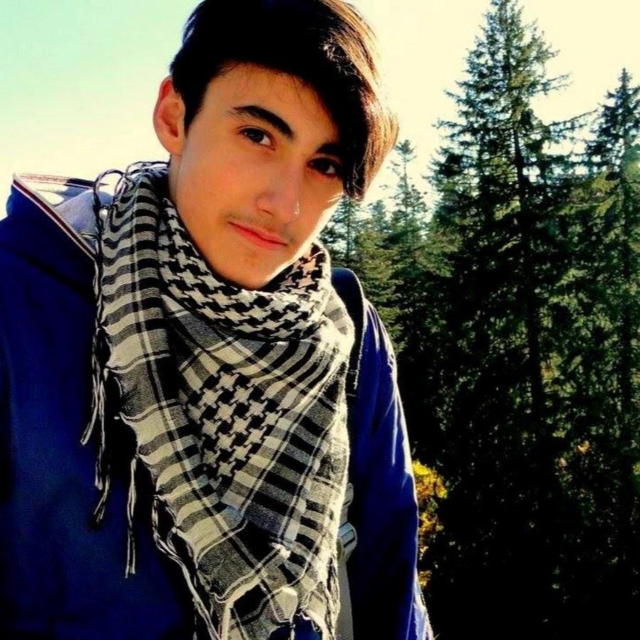 Teodor, un puști de 18 ani, a plecat de acasă și nu s-a mai &icirc;ntors. Mama acestuia, disperată: &rdquo;Ajutați-mă să-l găsesc, vă rog!&rdquo;