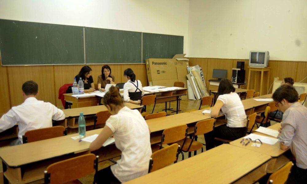 Decizia Ministerului Educației pentru examenele din 2020: Fără grile la BAC! Elevii vor susține Evaluararea Națională și Bacalaureatul după modelul actual