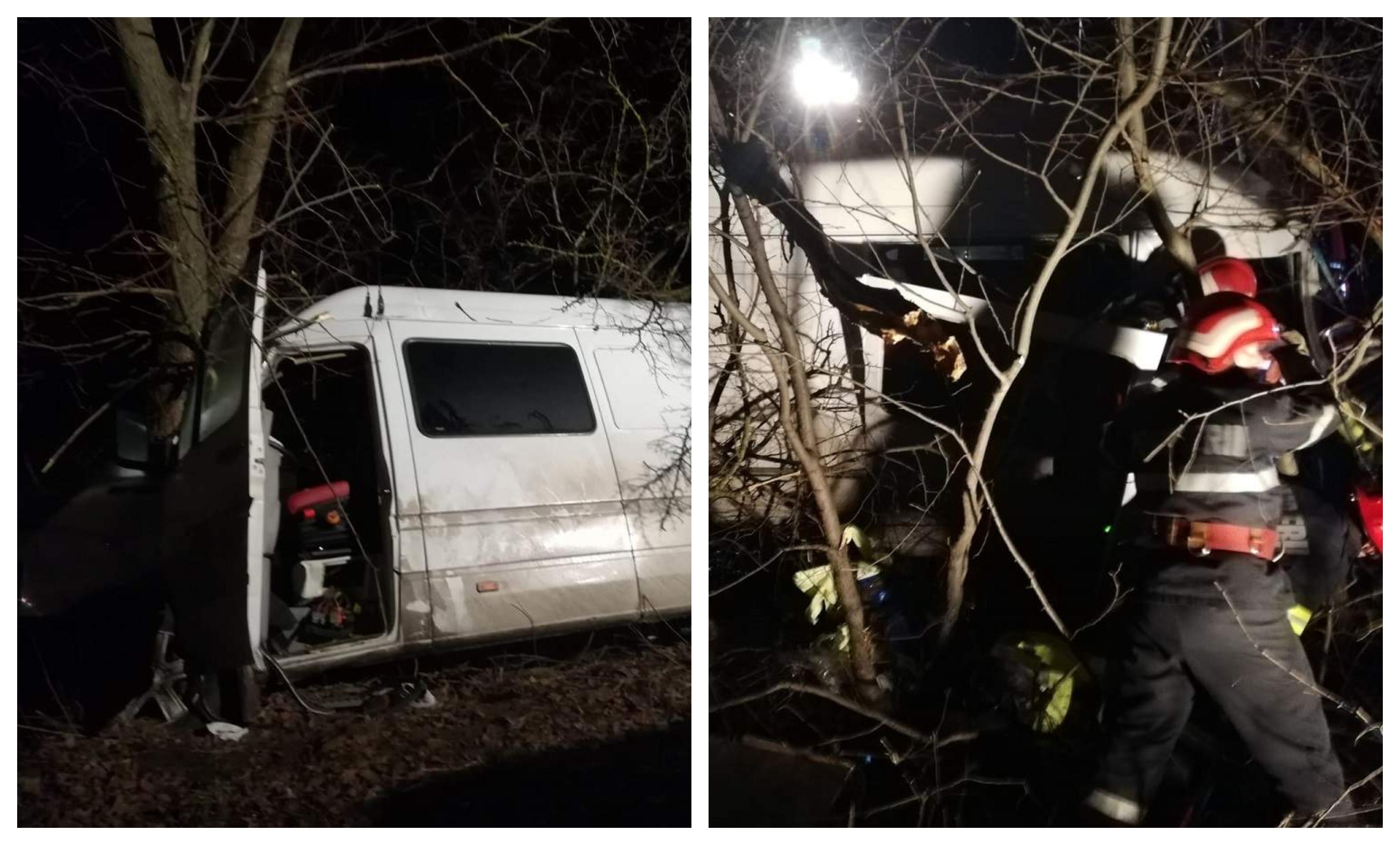 Tragedie &icirc;nainte de Crăciun, &icirc;n județul Neamț! Un microbuz s-a făcut zob, după ce s-a izbit de un copac! Doi oameni au murit! Imagini greu de privit! VIDEO