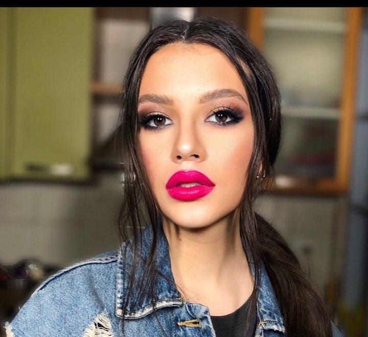 FOTO/ Cleopatra Stratan face transformări! T&acirc;năra artistă și-a mărit buzele: &bdquo;Jur că nu e photoshop&rdquo;