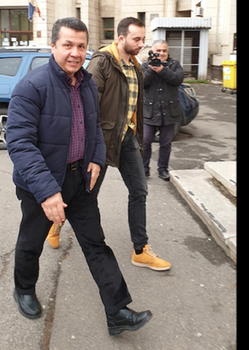 Preşedintele şcolilor Lumina a fost ridicat de acasă &icirc;n urma cererii de extrădare formulate de autorităţile de la Ankara