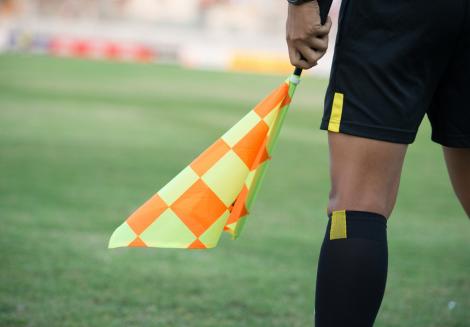 Maroc: Un arbitru a fost suspendat pe viaţă din “greşelilor grosolane” de la un meci din prima ligă