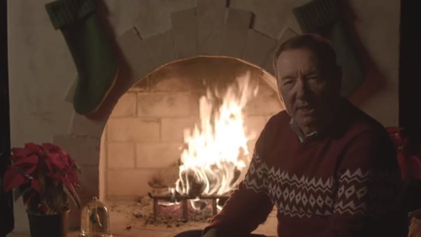 Kevin Spacey, un nou mesaj bizar de Crăciun: Am făcut unele schimbări &icirc;n viaţa mea şi aş vrea să invit să vă alăturaţi mie