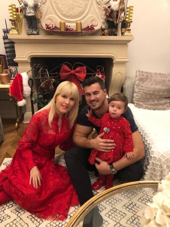 Elena Udrea: Crăciun fericit &icirc;mpreună cu cei pe care &icirc;i iubiţi!