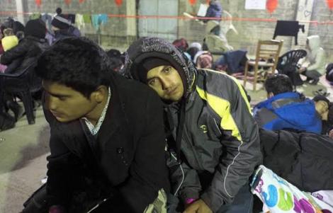 Doi tineri solicitanţi de azil, un irakian şi un afgan, s-au sinucis prin spânzurare în nordul Greciei