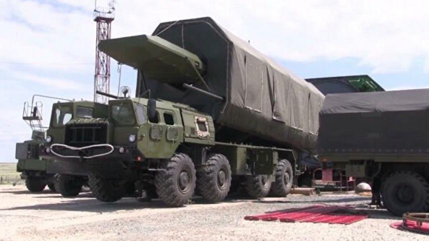 Primul regiment de rachete hipersonice &rdquo;practic invincibile&rdquo; de tip Avangard, introduse &icirc;n serviciu &icirc;n Rusia