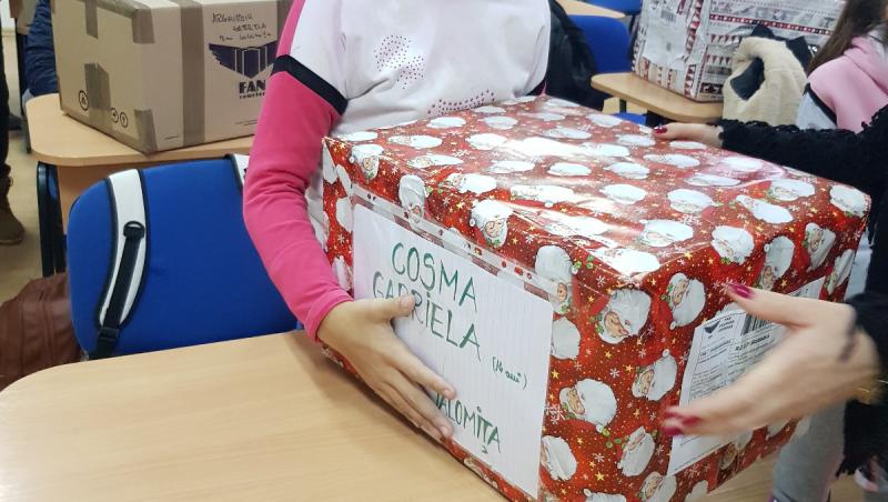 De Crăciun, programul „Bucurie la cutie” a ajuns la 650 de beneficiari. Fundația Mereu Aproape.