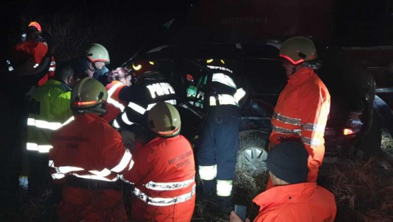 Accident feroviar în județul Timiș. Un bărbat băut a intrat cu mașina într-un tren: „Dumnezeul betivilor” există!