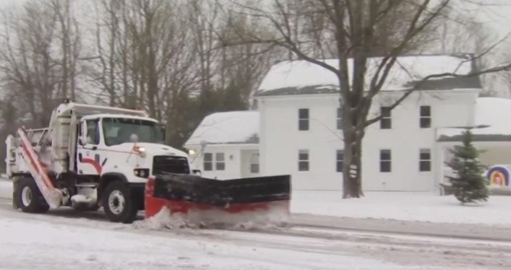Haos &icirc;n Statele Unite ale Americii, din cauza furtunilor puternice de zăpadă! Școli &icirc;nchise și mii de zboruri anulate! Video