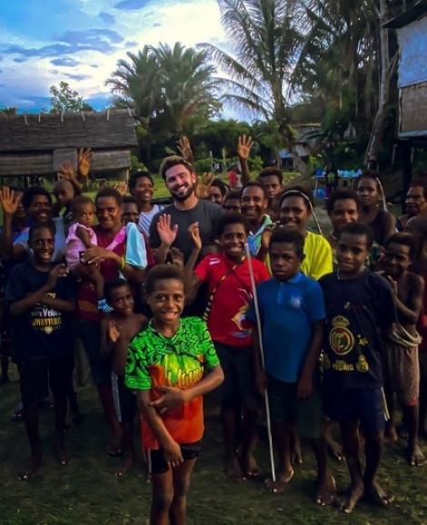 Actorul Zac Efron a fost spitalizat după ce s-a îmbolnăvit la filmări în Papua Noua Guinee