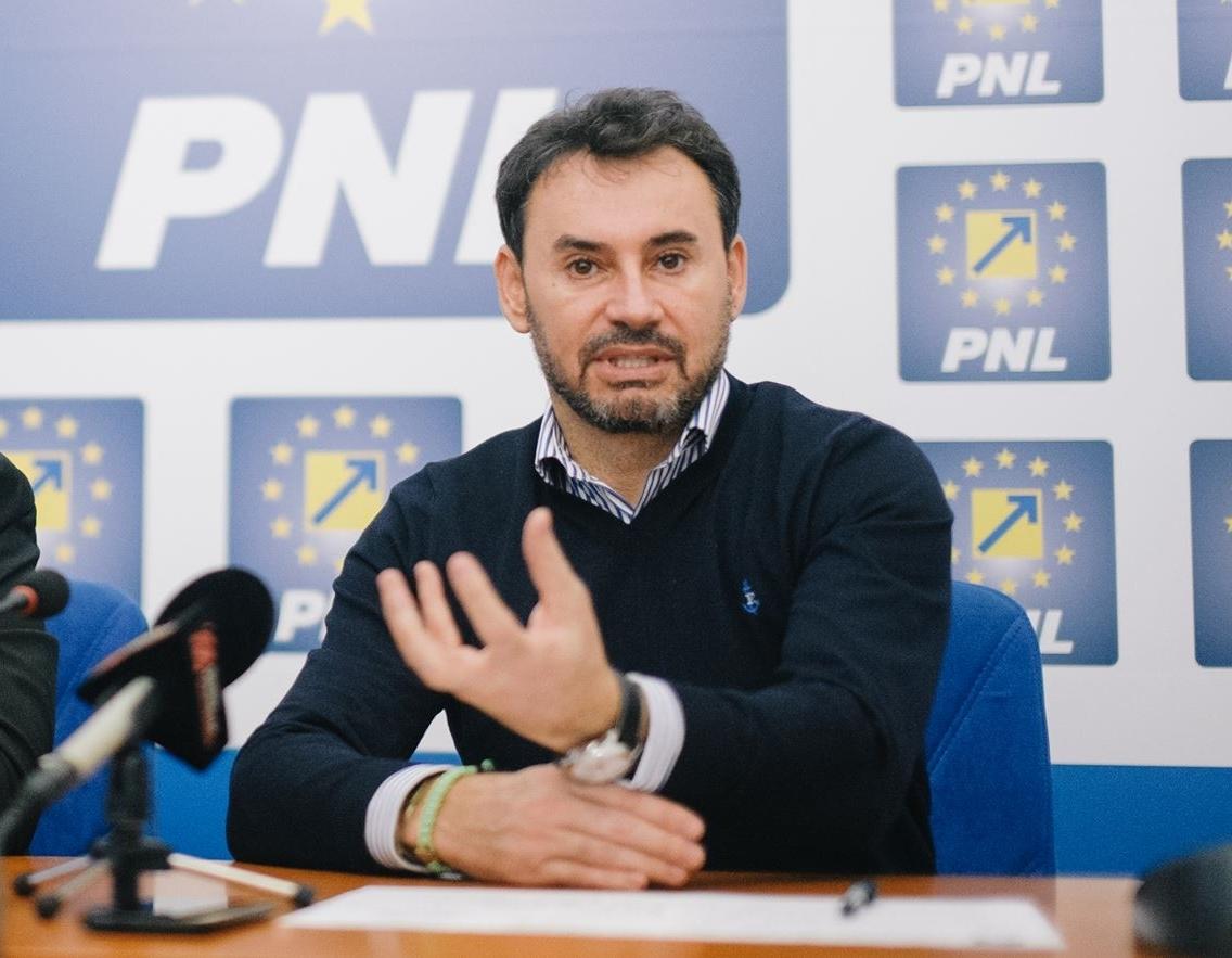 Vicepreşedintele PNL Gheorghe Falcă: &Icirc;n funcţie de voinţa politică, &icirc;n februarie poate fi declanşată procedura pentru a ajunge ca Rom&acirc;nia, pe la sf&acirc;rşitul lunii aprilie-&icirc;nceputul lunii mai, să aibă alegeri anticipate