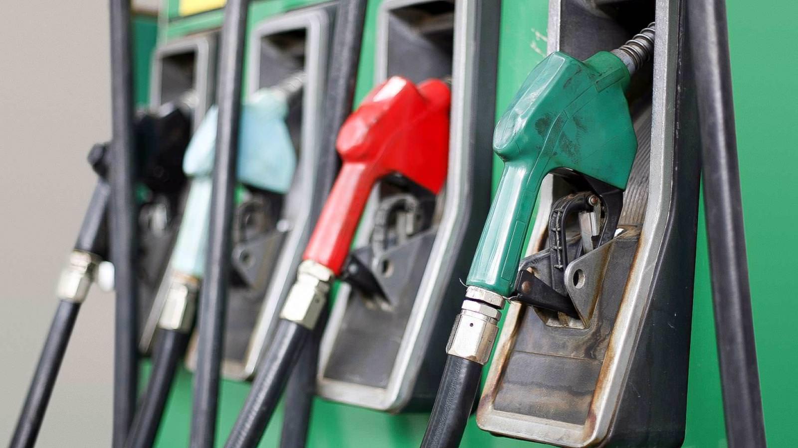 S-a votat! Supraacciza la carburanți  a fost eliminată! Prețul benzinei și motorinei va scădea de la începutul anului 2020
