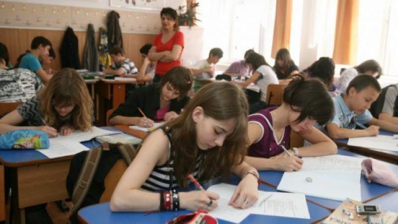Ministerul Educației vrea să ofere vouchere pentru părinți. Tichetele, folosite pentru a trimite copiii la "meditații", după școală