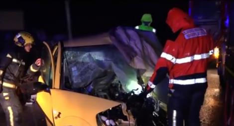 Doi români, tată și fiu, au murit în Spania, într-un accident cumplit! Mașina lor s-a transformat într-un morman de fiare! Atenție, imagini tulburătoare! - Video