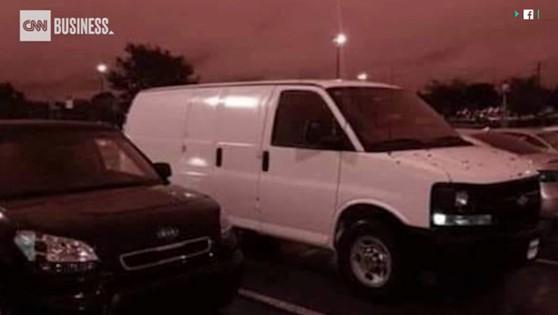 &bdquo;Ambulanța neagră&rdquo; ce fura copii de pe străzi a fost &icirc;nlocuită cu &bdquo;duba albă&rdquo;: &bdquo;Traficanții de carne vie caută sclave sexuale&rdquo;